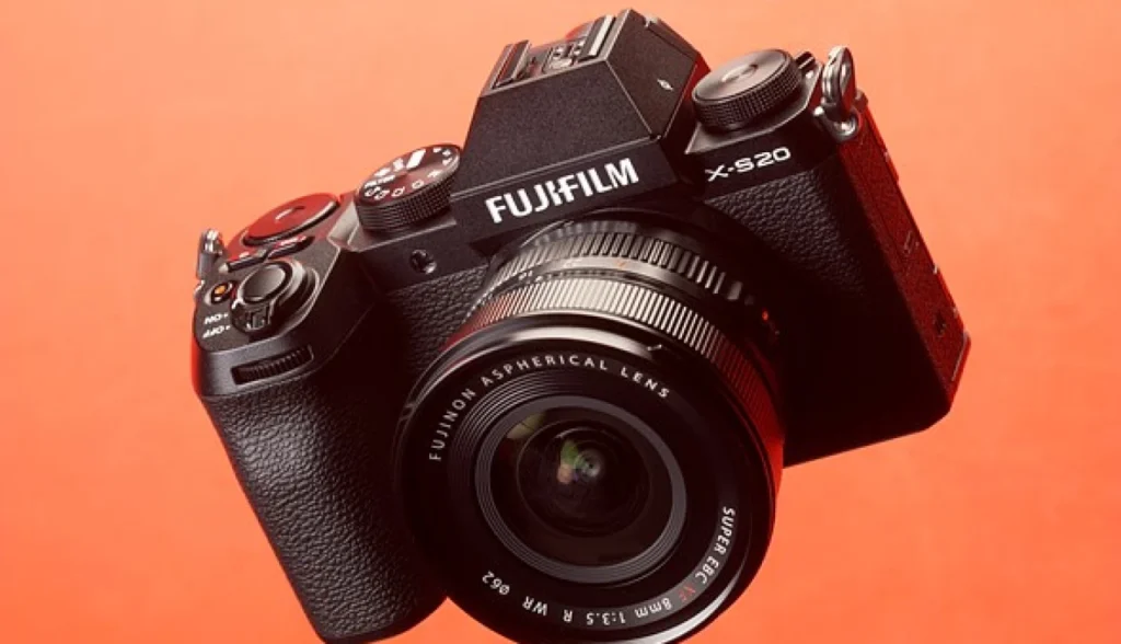 FujiFilm X-S20