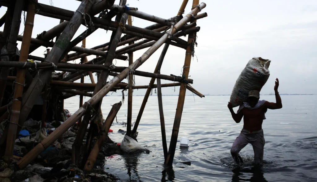 Jakarta: The Sinking City” (2013)