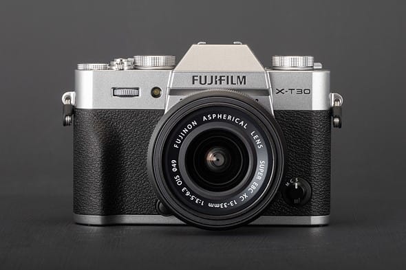 Fujifilm lança X-T30 III com foco por reconhecimento de assunto e lente 13-33mm