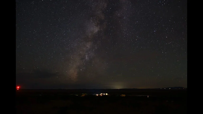 Timelapse de estrelas: técnica, erros e quando rastrear